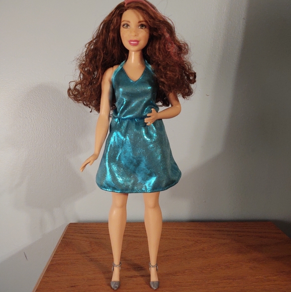 Barbie - Picture 2 of 3